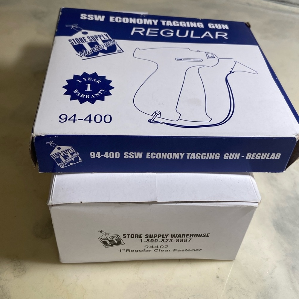 Price Tagging Gun and fasteners set from STORE SUPPLY WAREHOUSE